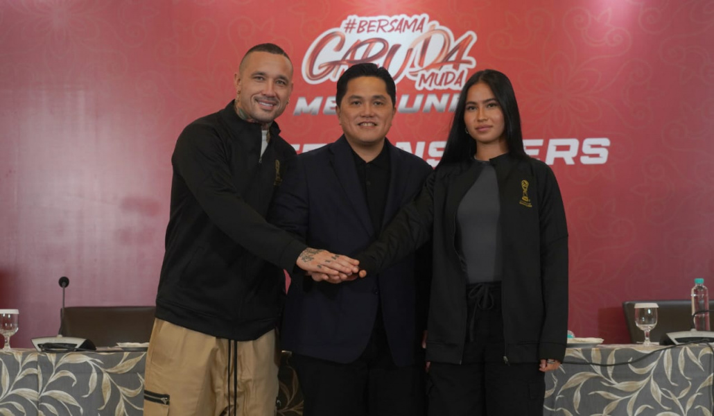 Radja Nainggolan saat menjadi duta Piala Dunia U-17