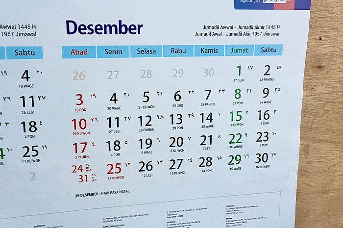 Kalender bulan Desember 2023