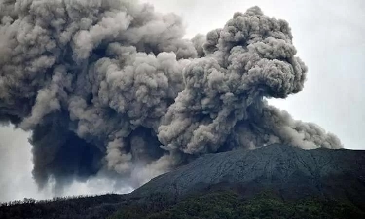 Erupsi Gunung Marapi./Antara/Iggoy el Fitra