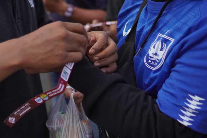 Tiket pertandingan PSIS Semarang. (Baskoro Septiadi/Jawa Pos Radar Semarang)
