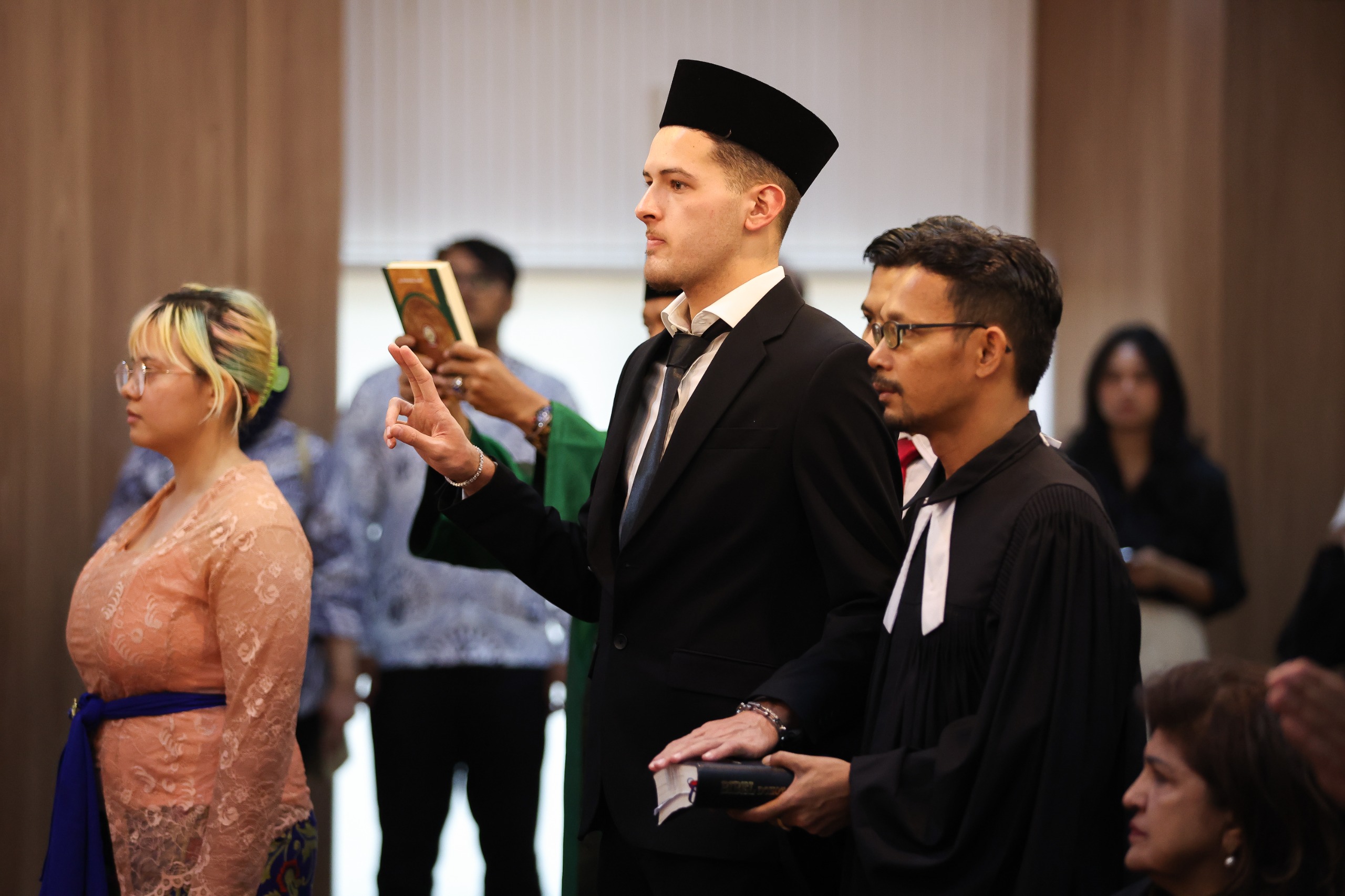 Justin Hubner Resmi Jadi WNI