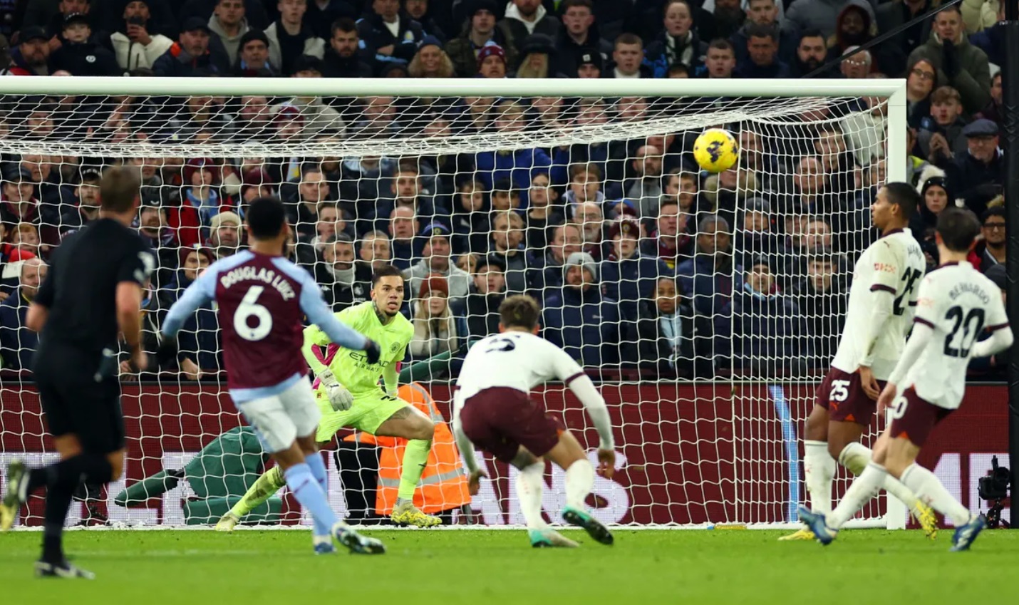 City Takluk Atas Aston Villa