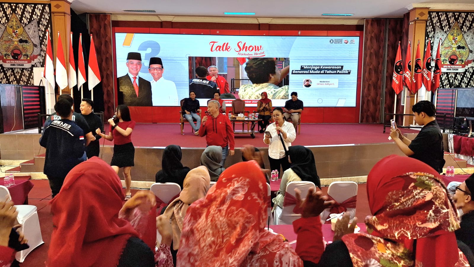 Kegiatan talkshow bertajuk Menjaga Kewarasan Generasi Muda di Tahun Politik