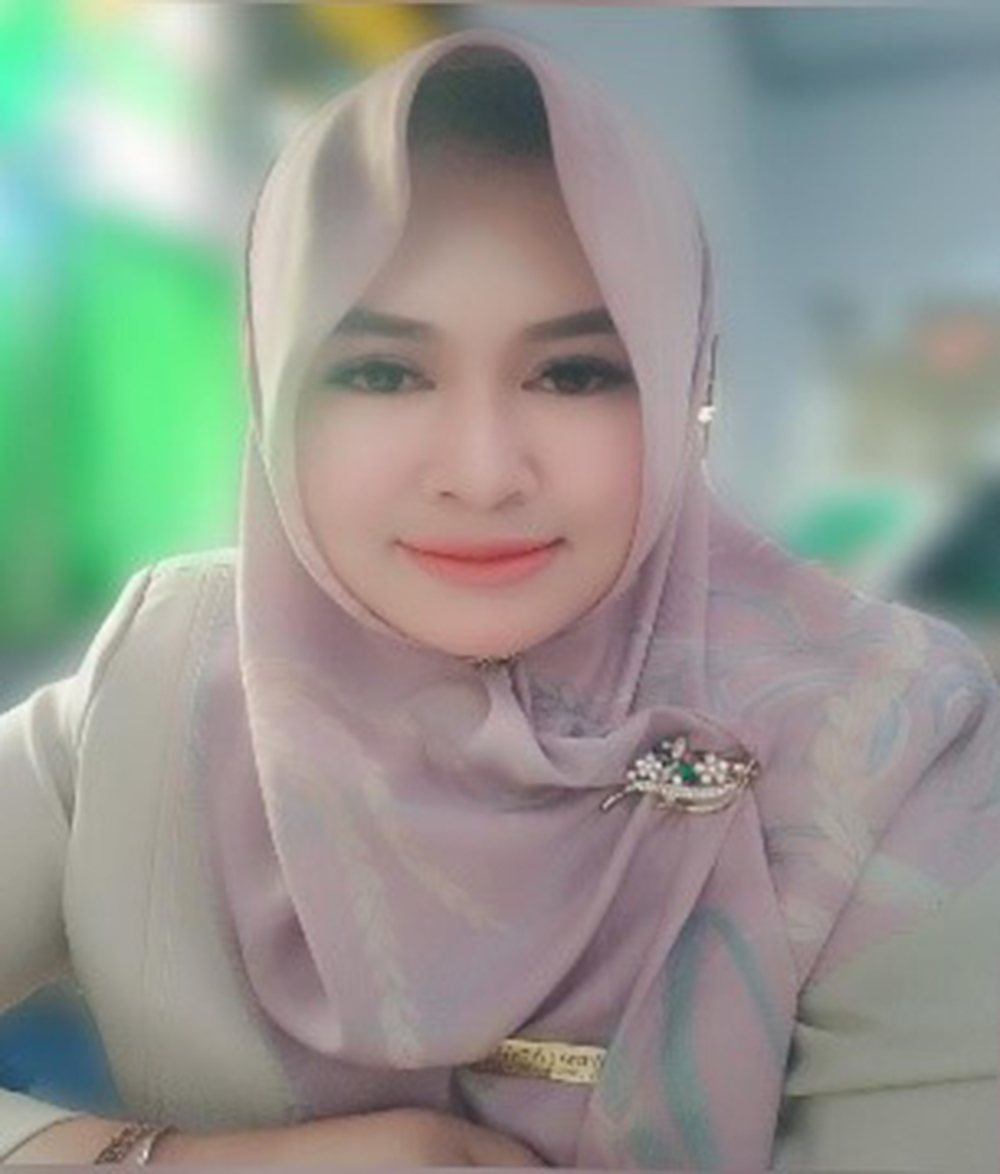 Retno Christanti, S.Pd Kepala SDN Sirahan 1