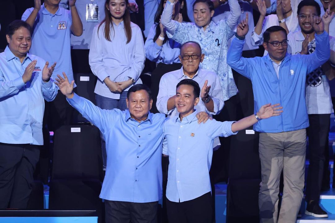 Arus Bawah PPP Lebih Banyak Dukung Prabowo-Gibran Ketimbang Ganjar-Mahfud.  Pasangan capres-cawapres nomor urut 2, Prabowo Subianto-Gibran Rakabuming Raka semakin kokoh di beberapa survei. (dok/ikl)