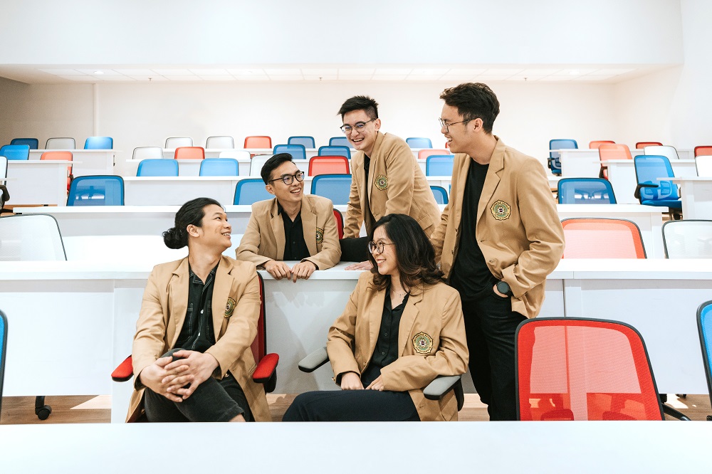 Universitas Katolik Parahyangan (Unpar) Bandung membuka jalur Ujian Saringan Masuk (USM) 1 bagi calon mahasiswa baru 2024 hingga 16 Januari 2024.