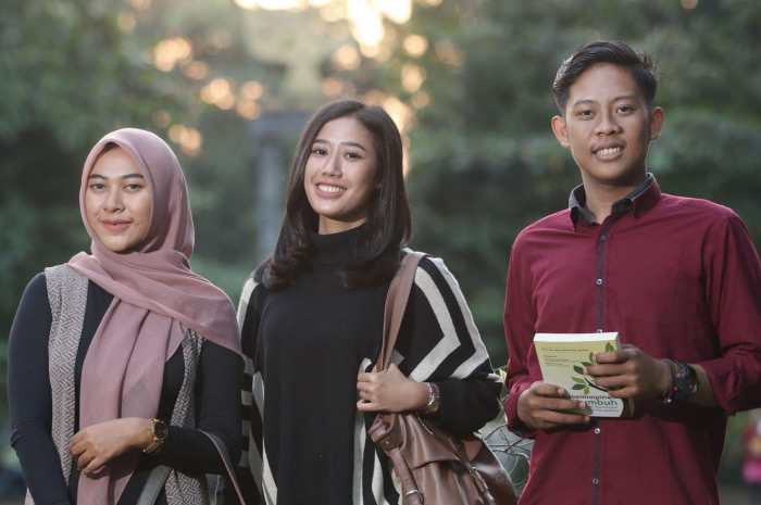 Mahasiswa Universitas Negeri Semarang (UNNES)