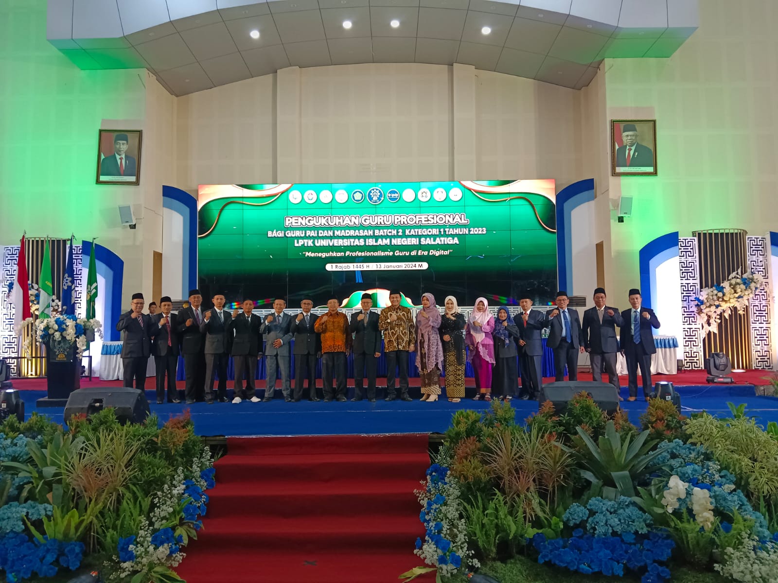 494 mahasiswa Program Pendidikan Profesi Guru (PPG) dari Universitas Islam Negeri (UIN) Salatiga merayakan prestasi luar biasa mereka dengan resmi menjadi guru profesional, Sabtu (13/1).
