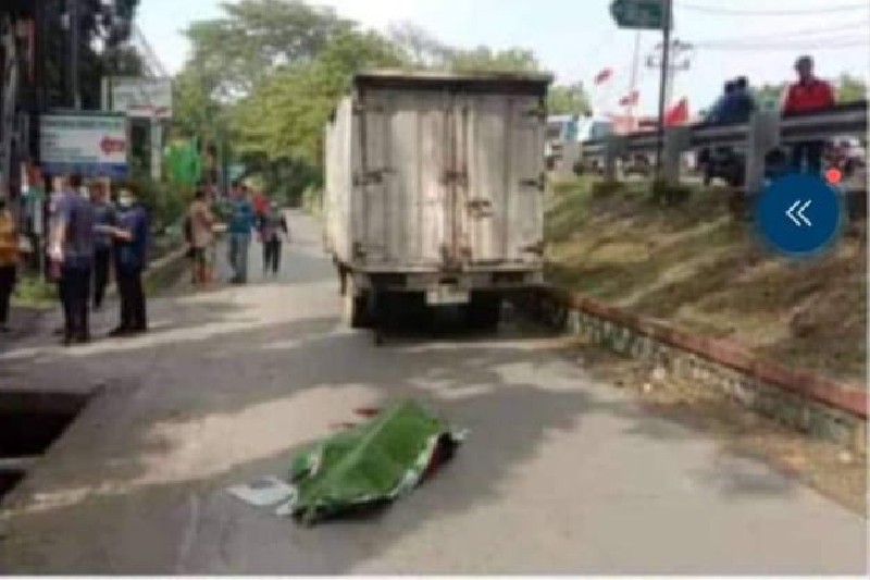 Warga Genuk, Semarang bernama Radinka Zahra Surafa, 19 tahun, Selasa 16 Januari 2023 pagi, tewas mengenaskan di depan Puskesmas Bangetayu Wetan Semarang. (Istimewa)