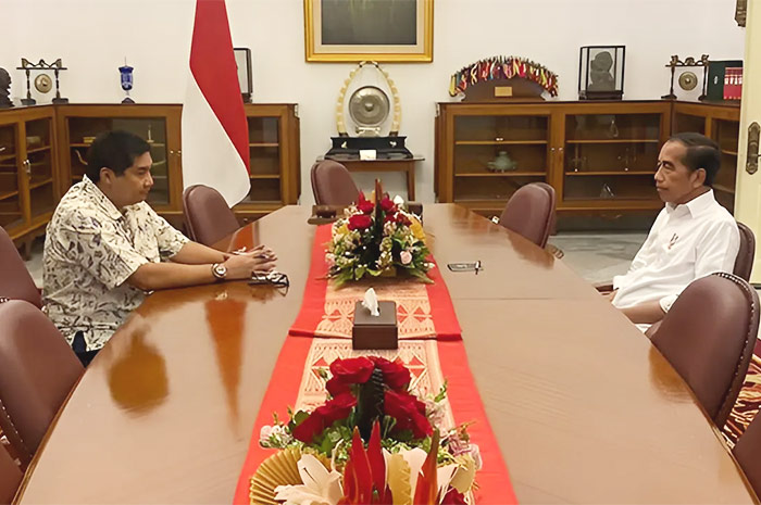 Maruarar Sirait saat bertemu Jokowi di Jakarta pada Senin (15/1).