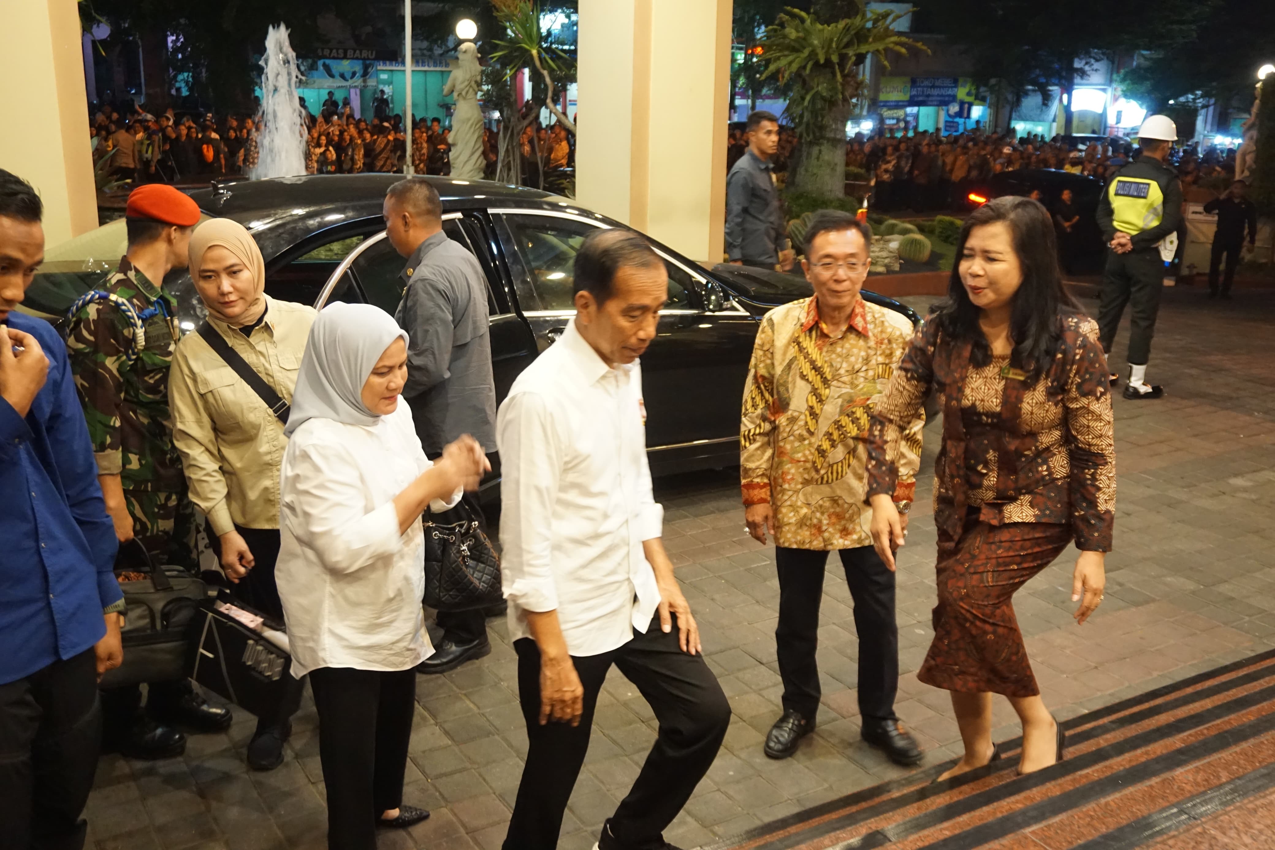 Presiden Joko Widodo (Jokowi) bermalam di Kota Salatiga Senin (22/1/2204) malam hingga Selasa (23/1/2024) pagi ini. (Dhinar Sasongko/Jawa Pos Radar Semarang)