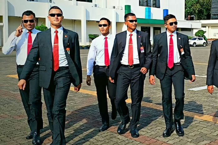 Paspampres atau Pasukan Pengamanan Presiden.