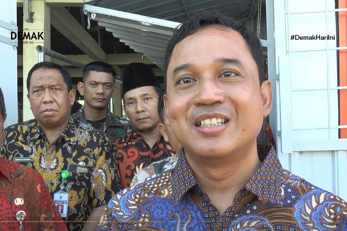 Fakhrudin, pengusaha mainan asal Demak yang hibahkan Rp 1,5 M untuk penbangunan pasar di desanya.