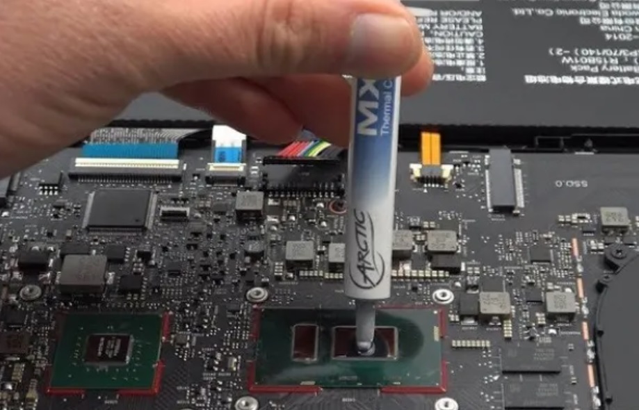 Thermal Paste Pada Laptop
