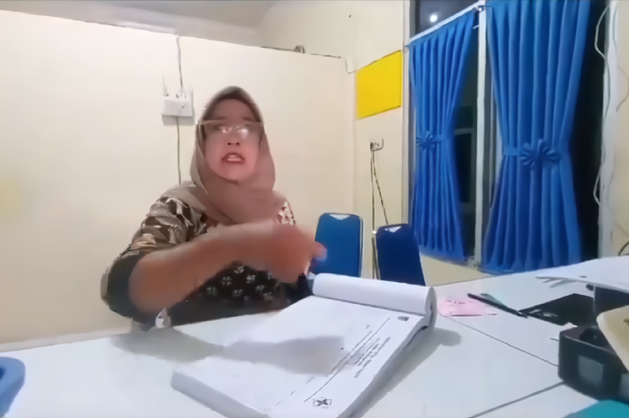 Tangkapan layar video viral pegawai Puskesmas yang marah-marah.