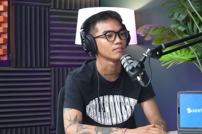Satria Mahathir Cogil saat podcast di YouTube Channel Samuel Chris.