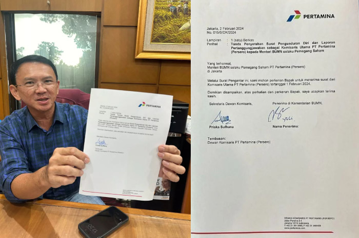 Basuki Tjahaja Purnama atau Ahok saat menunjukkan surat pengunduran dirinya.