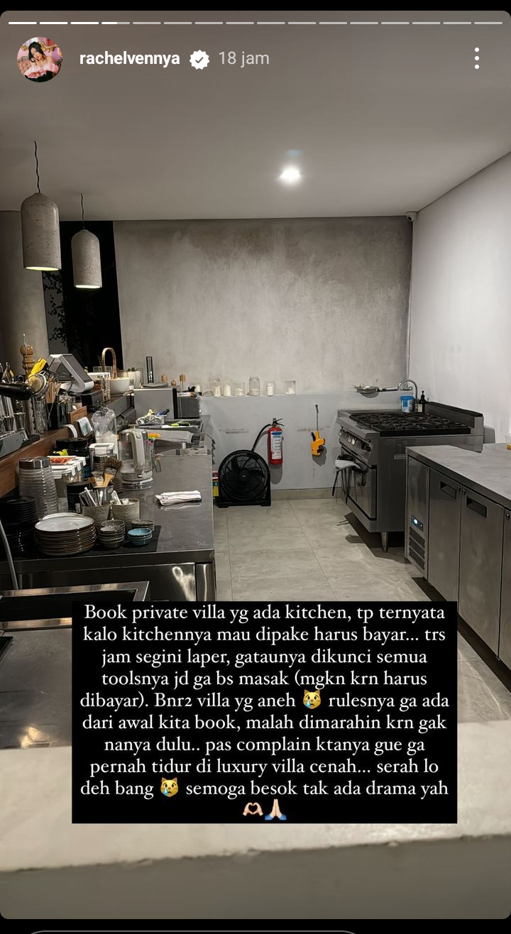 Influencer Rachel Vennya curhat  di media sosial, bahwa dirinya baru saja mengalami insiden scam luxury villa di sebuah vila mewah di Bali. (Instagram @rachelvennya)