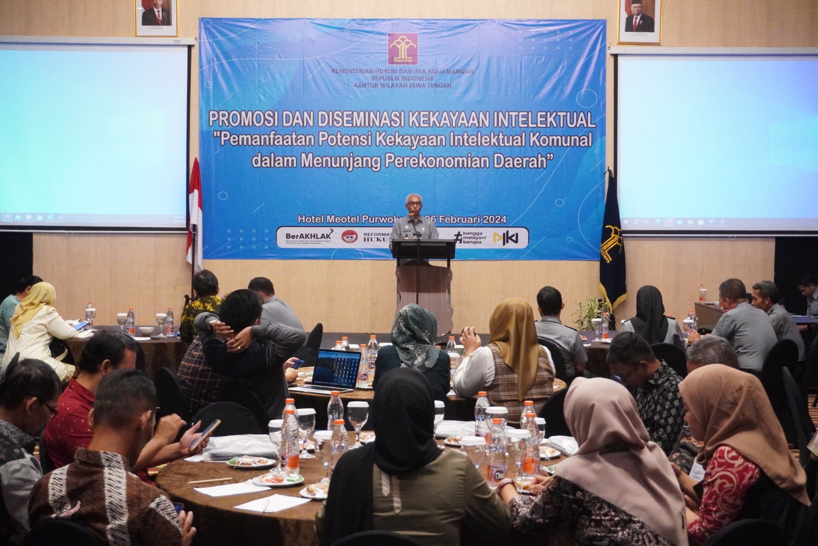 Kepala Divisi Pelayanan Hukum dan HAM, Anggiat Ferdinan memberikan sambutan pada promosi dan diseminasi  Kekayaan Intelektual Komunal, Selasa (6/2/2024).