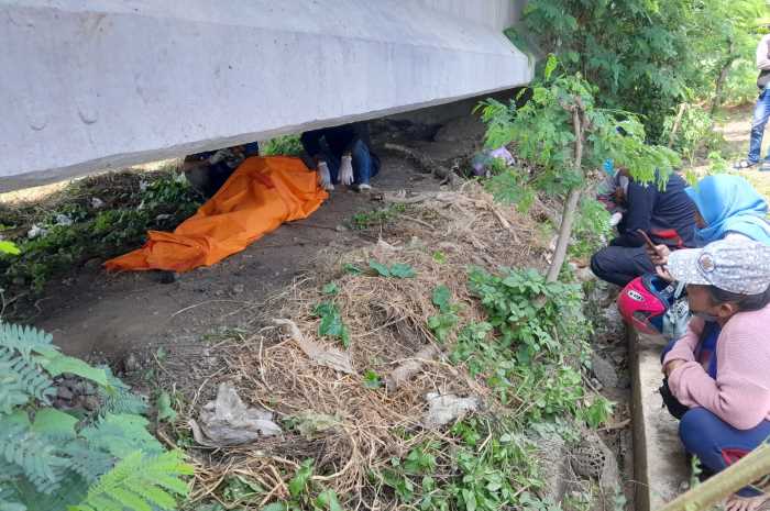 JS, 43, warga Mlatiharjo Semarang Timur ditemukan tewas gantung diri di bawah Jembatan Waru, Semarang Timur, Selasa (13/2/2024) sekitar pukul 07.00.  (M Hariyanto/Jawa Pos Radar Semarang)
