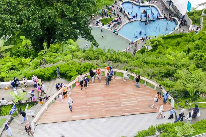 Wisata Alam Kembang Langit Park Kabupaten Batang Jawa Tengah.