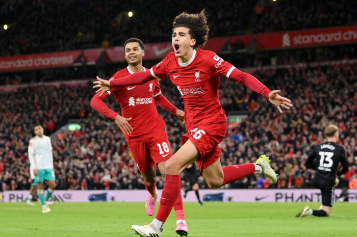 Selebrasi pemain muda Liverpool Jayden Danns (18 tahun) usai mencetak gol ke gawang Southampton di putaran kelima Piala FA, Kamis (29/2).