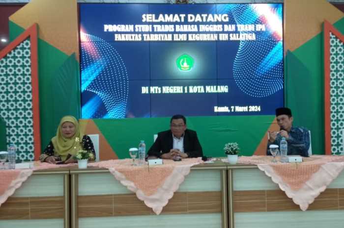Mahasiswa FTIK UIN Salatiga Menguji Kemampuan Praktis Melalui KKL di MTs Negeri 1 Kota Malang Salatiga, 8 Maret 2024 - Program Studi Tadris Bahasa Inggris dan Tadris Ilmu Pengetahuan Alam (IPA) dari F