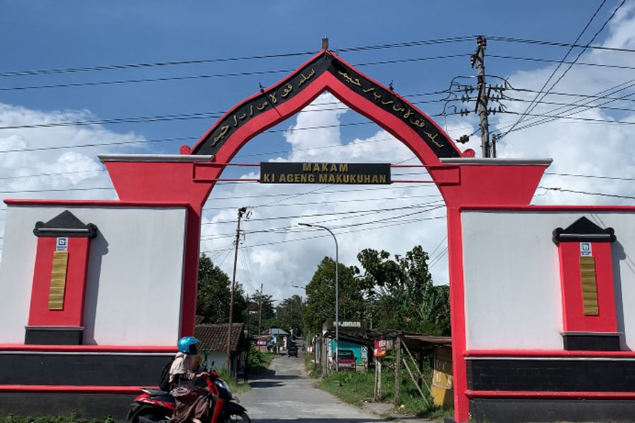 WISATA RELIGi : Makam Ki Ageng Makukuhan di Desa Kedu, Kecamatan Kedu, Kabupaten Temanggung.