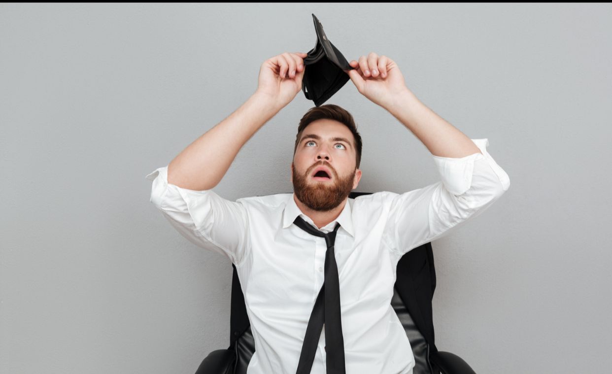 ilustrasi pria butuh uang