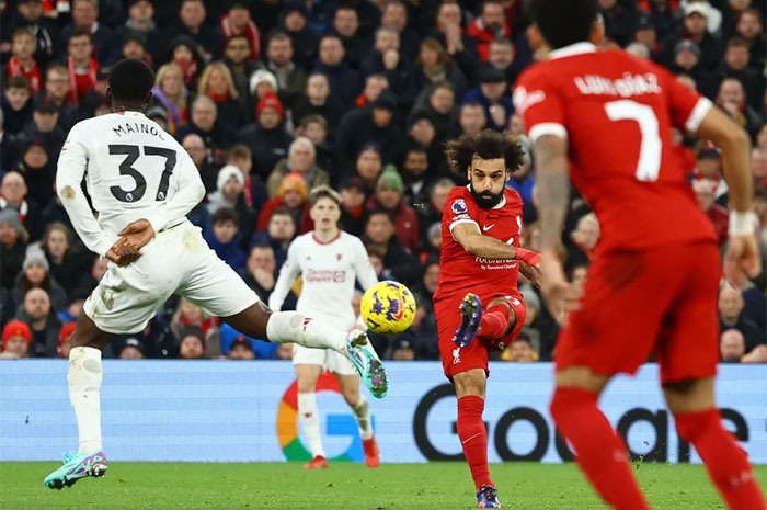Liverpool vs Manchester United saat berjumpa di pertemuan pertama Liga Inggris 2023/24.