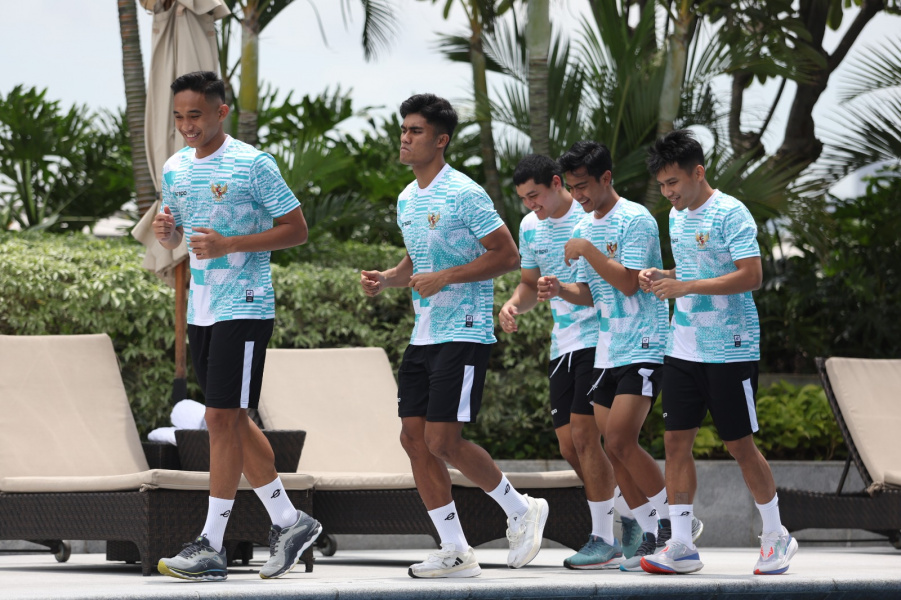 Ramadhan Sananta (dua dari kiri) akan bersaing berebut tempat utama melawan Vietnam. (PSSI)