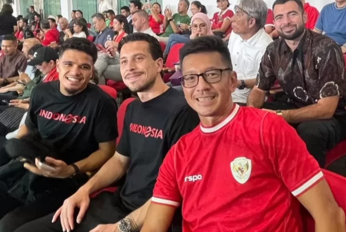 Thom dan Ragnar bersama Bos Persib Teddy Tjahjono