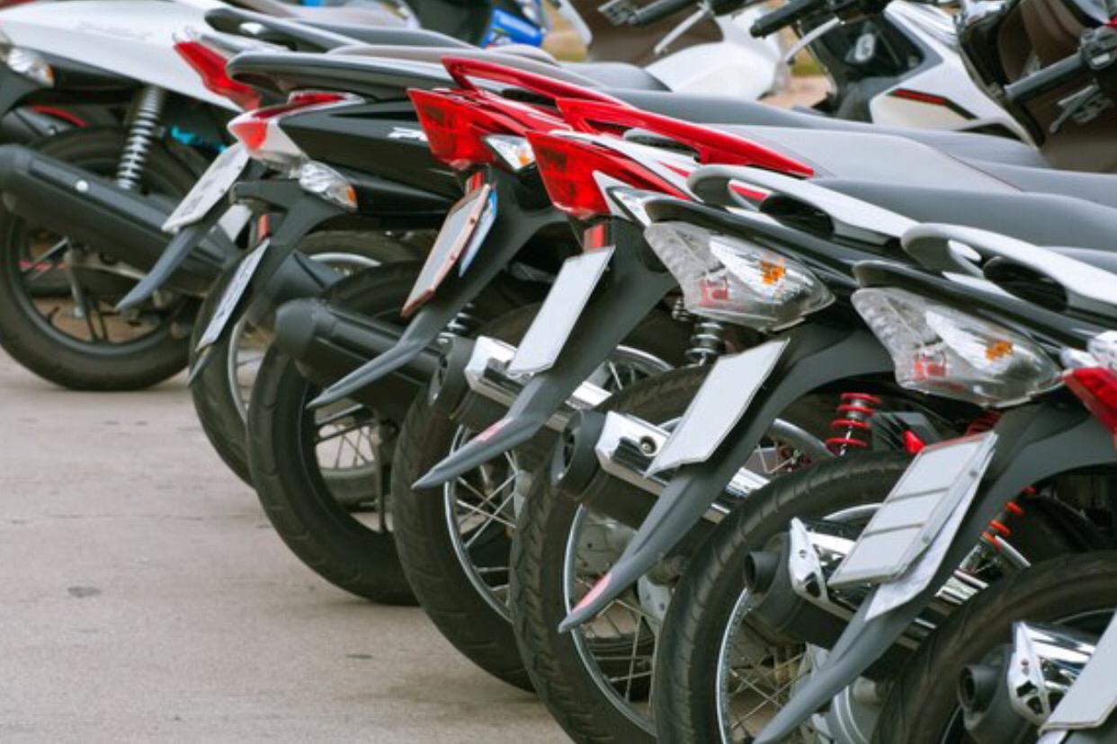 Ilustrasi barisan motor