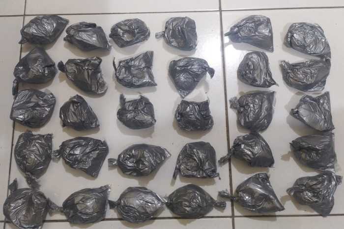 Barang bukti obat mercon yang diamankan. (Dhinar Sasongko/Jawa Pos Radar Semarang)