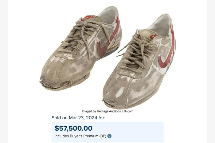 Sepatu Nike Cortez yang terjual dengan harga fantastis.