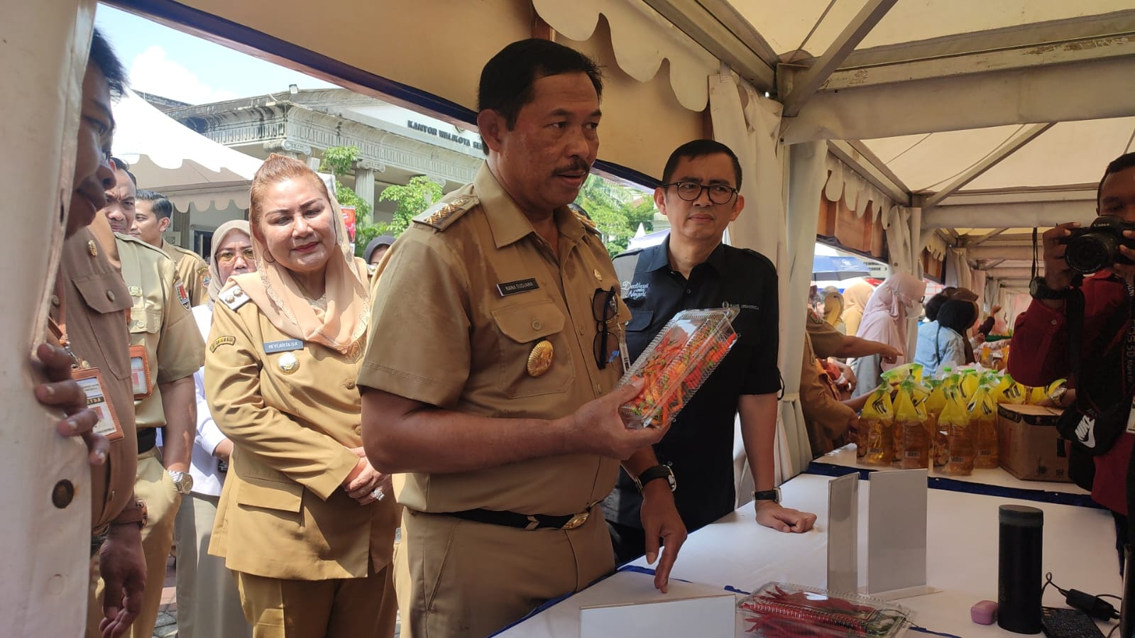 Asisten Ekonomi, Pembangunan dan Kesejahteraan Rakyat Sekda Kota Semarang Hernowo Budi Luhur di Balai Kota Semarang, Senin (2/4).