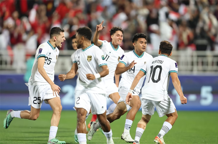 Aksi Timnas Indonesia saat kalahkan Vietnam 3-0 di Stadion Nasional My Dinh, Hanoi, dalam Kualifikasi Piala Dunia 2025 Zona Asia.