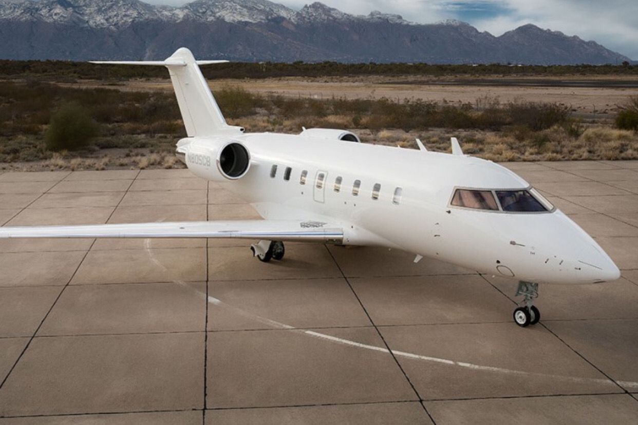 Pesawat Jet Pribadi Bombardier Challenge 605