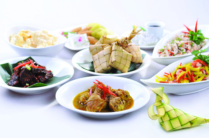 Ilustrasi makanan khas Indonesia yang wajib ada saat merayakan hari raya Idul Fitri.