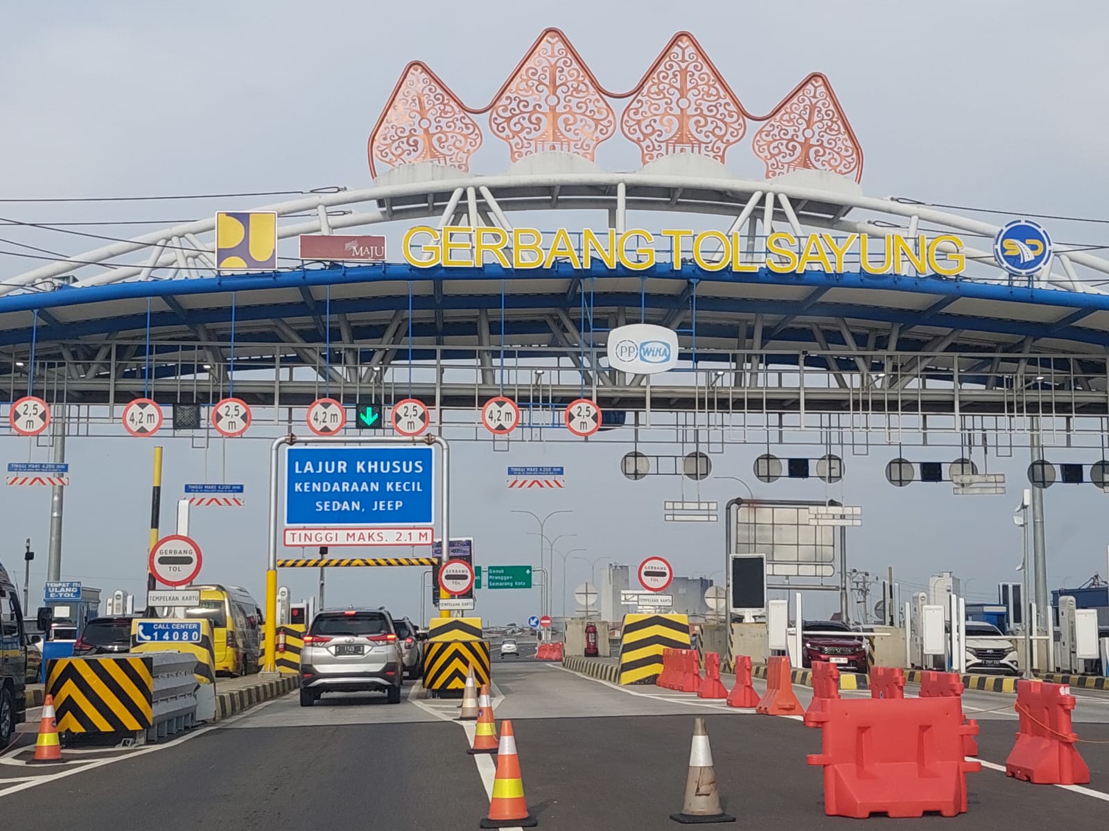 Gerbang tol Sayung tidak ada antrean. (Wahibpribadi)