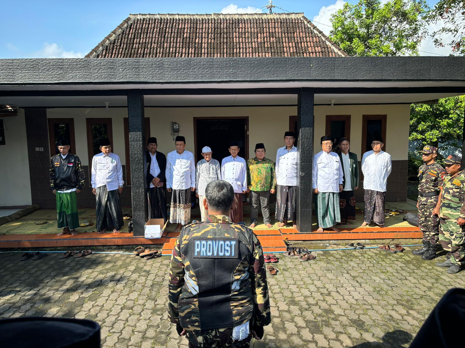 Pengurus Cabang Nahdlatul Ulama (PC NU) Kota Salatiga konsisten selenggarakan safari silaturahmi ke jajaran para sesepuh, Minggu (14/04/2024).