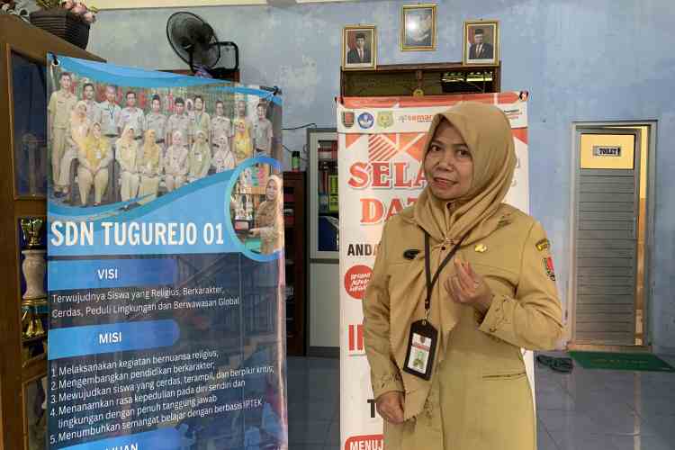 Kepala SD Negeri Tugurejo 01 Sriyatun