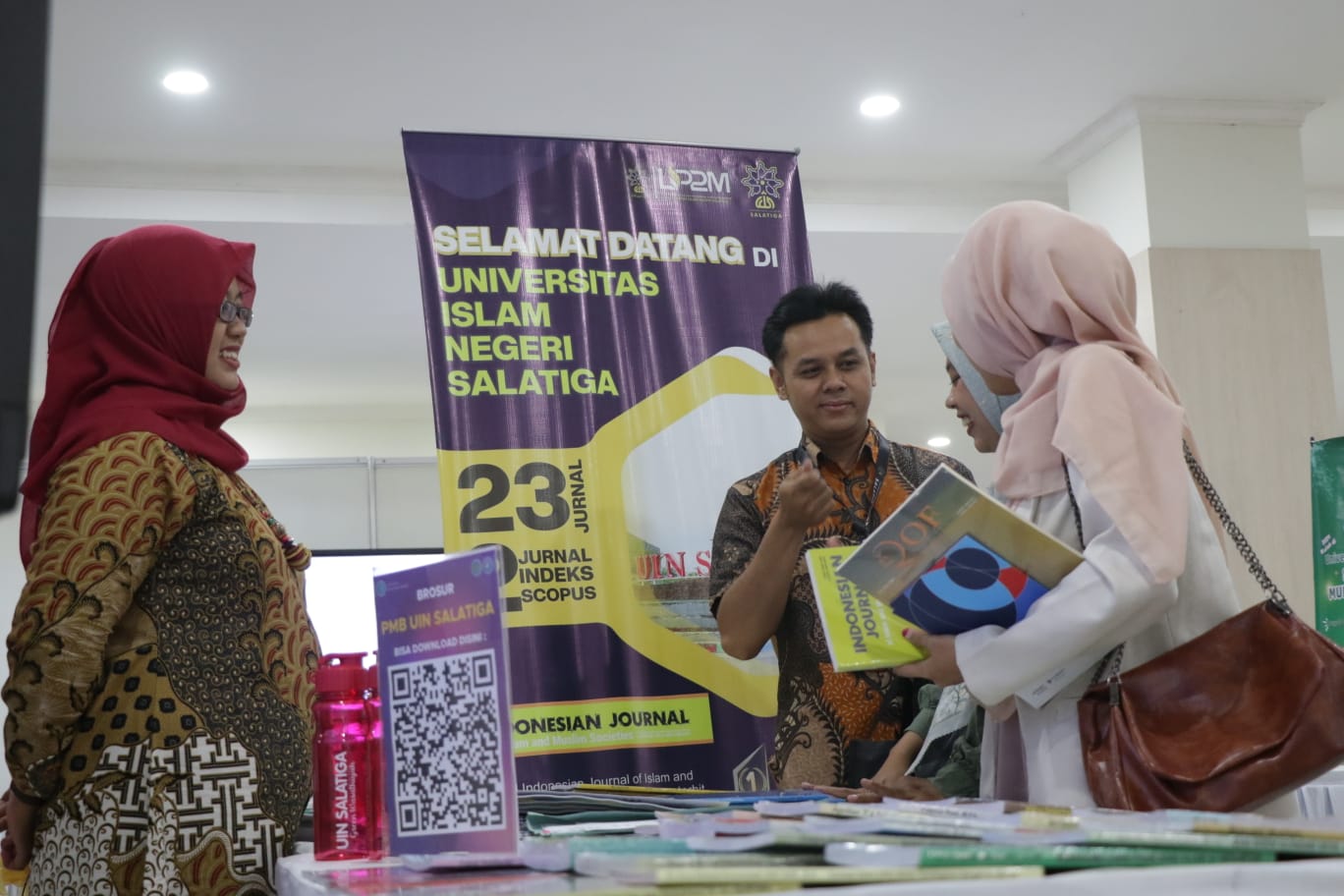 Pertama di Indonesia, UIN Salatiga Miliki 2 Jurnal Berkualifikasi Q1  SALATIGA, Radar Semarang -Universitas Islam Negeri (UIN) Salatiga menjadi Perguruan Tinggi pertama di Indonesia yang memiliki dua