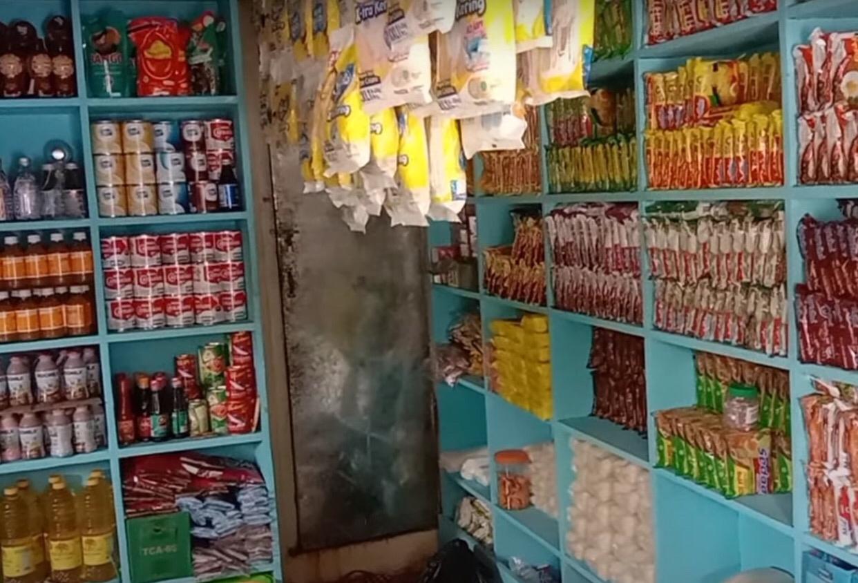 Warung Madura, terkenal dengan slogan