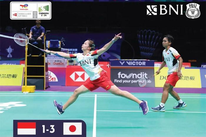 Tim Uber Indonesia, Meilysa Trias Puspitasari dan Rachel Allesya Rose saat dikalahkan Jepang di pertandingan keempat babak penyisihan terakhir Uber Cup 2024.