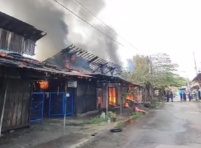 Kebakaran Kios Alun-Alun Kota Tegal