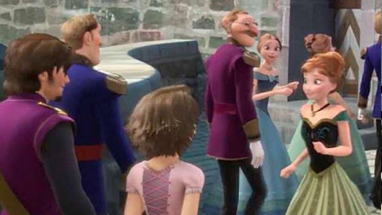Kehadiran Rapunzel dan Flynn Riders pada acara pengangkatan Elsa