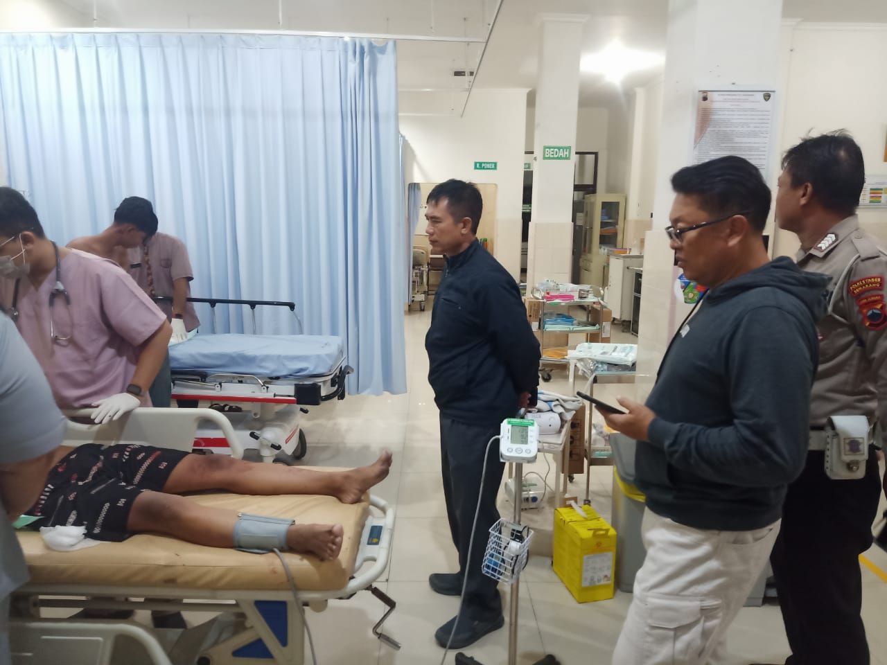 Mereka diduga berbuat keributan dengan warga di Jalan Cempedak Utara.