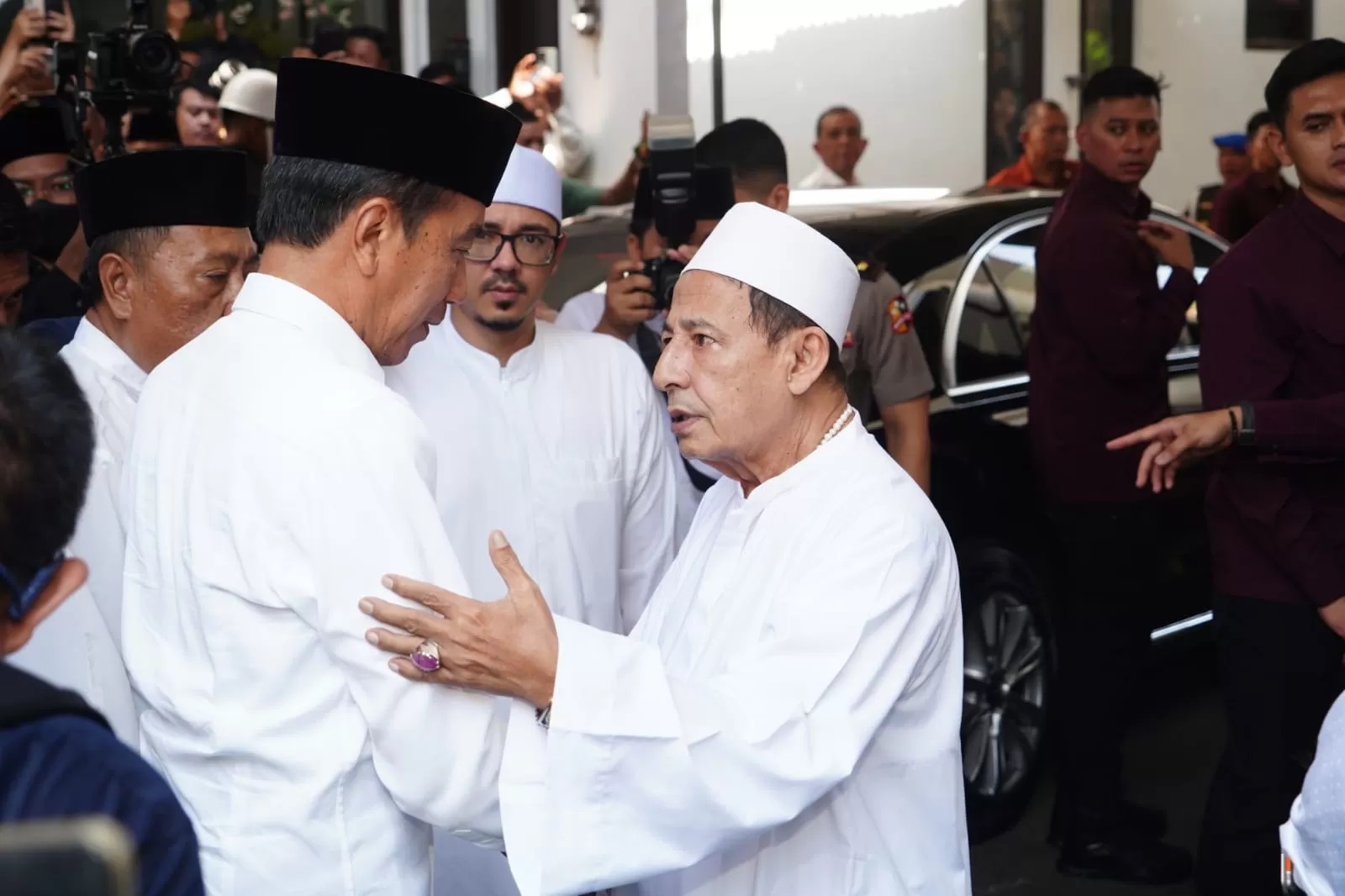 Presiden Joko Widodo (Jokowi) langsung meluncur ke Kota Pekalongan Rabu 29 Mei 2024 pukul 11.00 WIB.