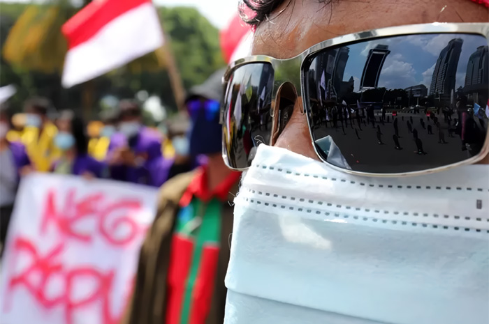 Aksi buruh saat May Day 2024, sementara Serikat Pekerja Indonesia menolak Tapera.